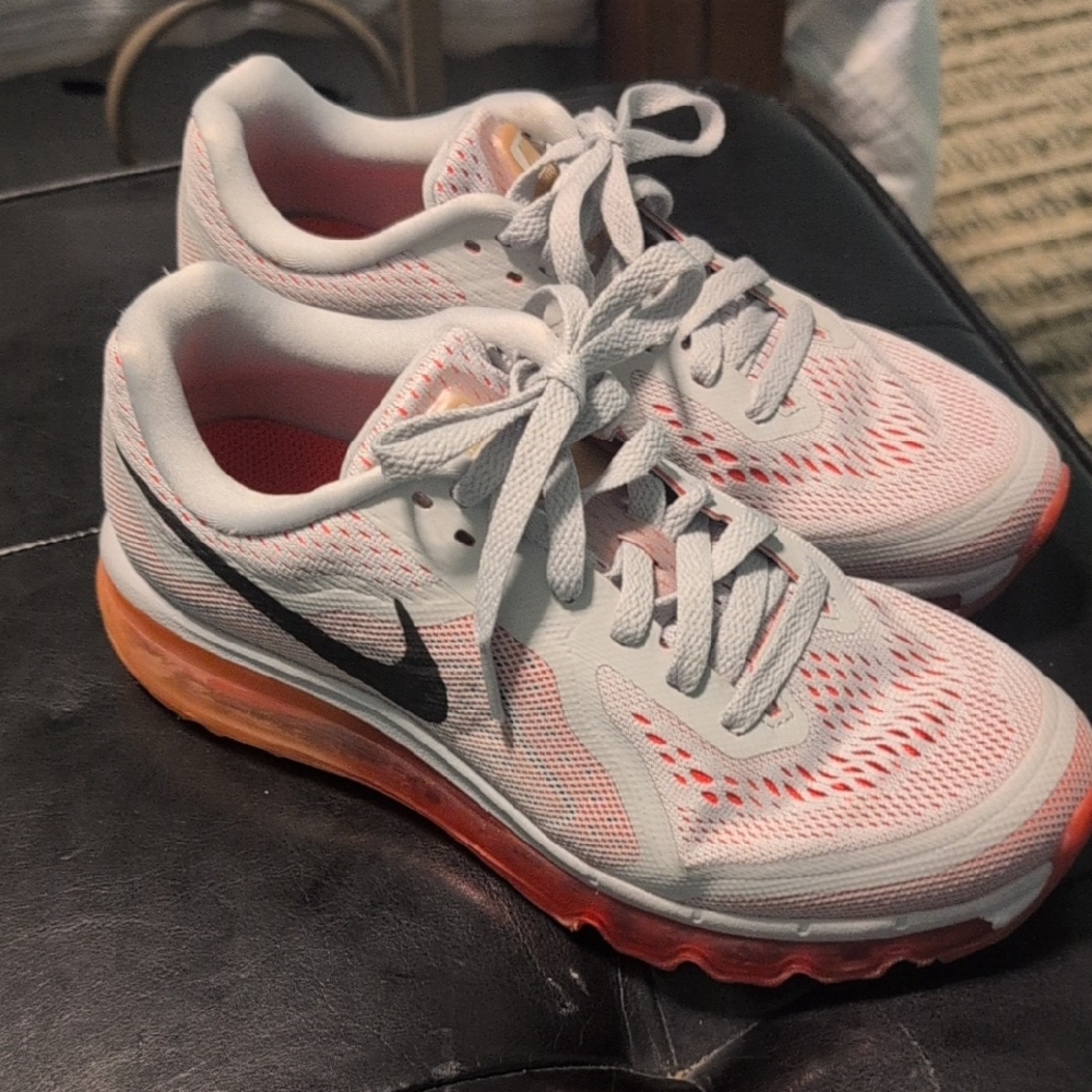 Never Worn Nike Air Max Women's White and Orange Running Shoes - Size 7